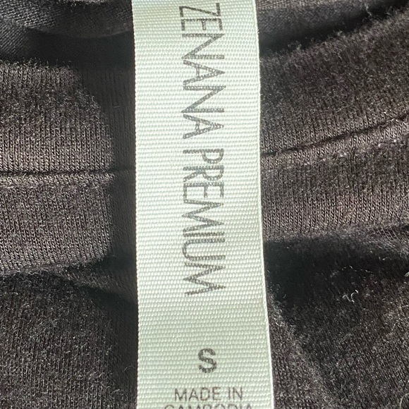 Zenana Peplum Top - Picture 7 of 9